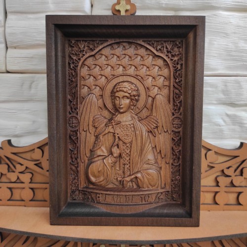 Маленькая резная икона святого Ангела Хранителя