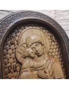 Фотография Резная икона богородицы Владимирская в округлой раме из ясеня под разными углами Изображение Резная икона богородицы Владимирская в округлой раме из ясеня с разных ракурсов