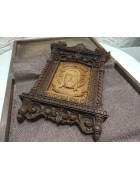 Фотография Резная уникальная икона Спас Нерукотворный под разными углами Изображение Резная уникальная икона Спас Нерукотворный с разных ракурсов