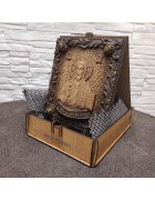Изображение Господь Вседержитель, резная икона с камнями с разных ракурсов