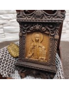 Фотография Маленькая резная икона Ольга равноапостольная, великая княгиня Российская под разными углами Изображение Маленькая резная икона Ольга равноапостольная, великая княгиня Российская с разных ракурсов