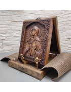 Фотография Резная икона святая мученица Татьяна Римская под разными углами Изображение Резная икона святая мученица Татьяна Римская с разных ракурсов