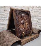 Фотография Резная икона святая мученица Татьяна Римская под разными углами Изображение Резная икона святая мученица Татьяна Римская с разных ракурсов