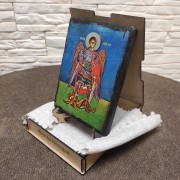 фото православной иконы Архангел Михаил в подарочном футляре