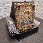 Фото иконы Николая Чудотворца с камнями в подарочном футляре