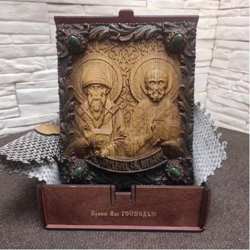 Икона Святителей Николая Чудотворца и Спиридона Тримифунтского, резная с камнями