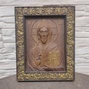 Фото икона Иисуса Христа из ясеня, резьба с золотым воском