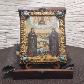 Подарочная икона Петра и Февронии с иглицами и камнями