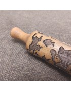Фотография Скалка с узором Котики под разными углами Изображение Скалка с узором Котики с разных ракурсов